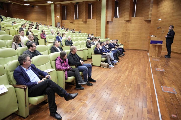 UPT Master of Quantum Computing, Timisoara, October 2, 2024